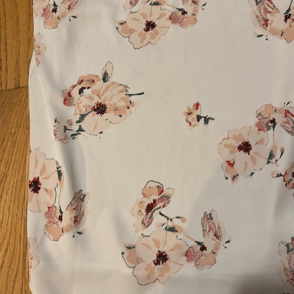 Reitmans R Essentials Floral Top - Picture 2 of 10